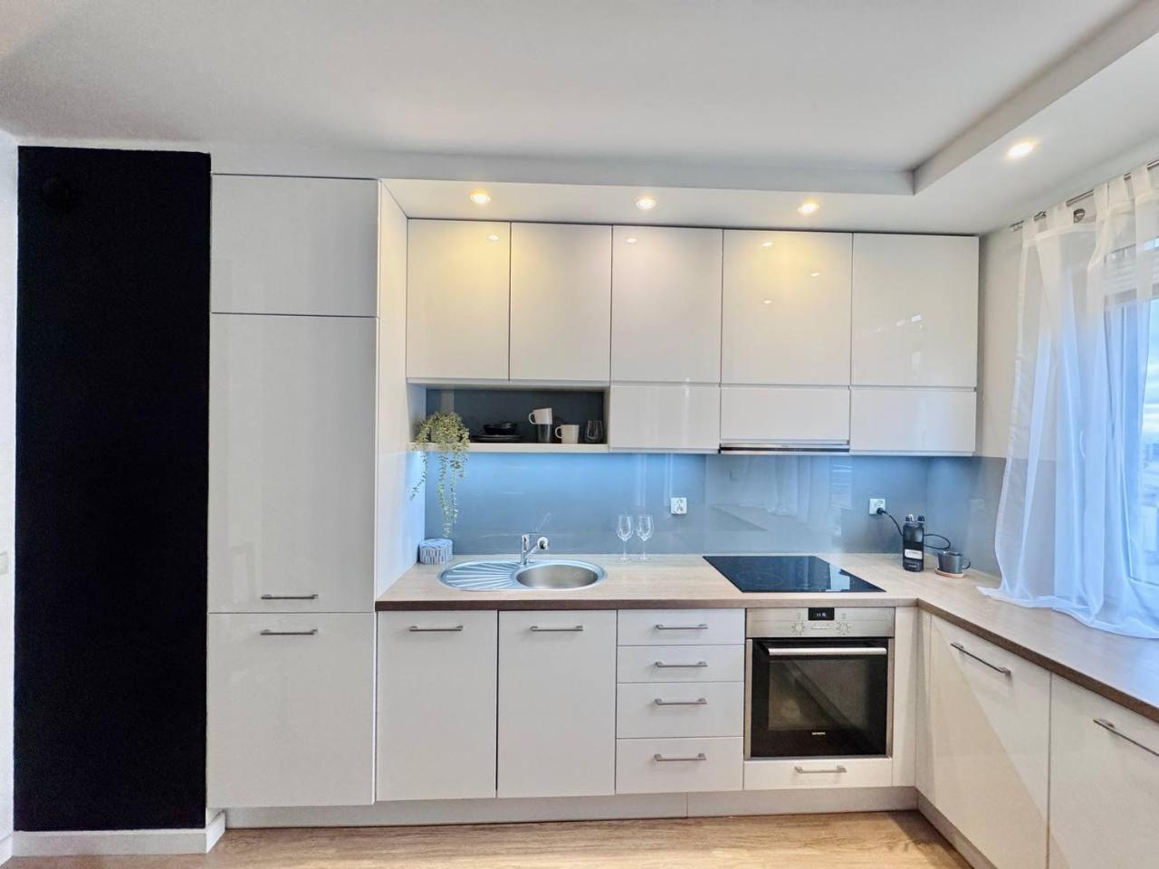 C- Home4u - With A View Close To Aquapark, Parking In Secured Area Apartament *