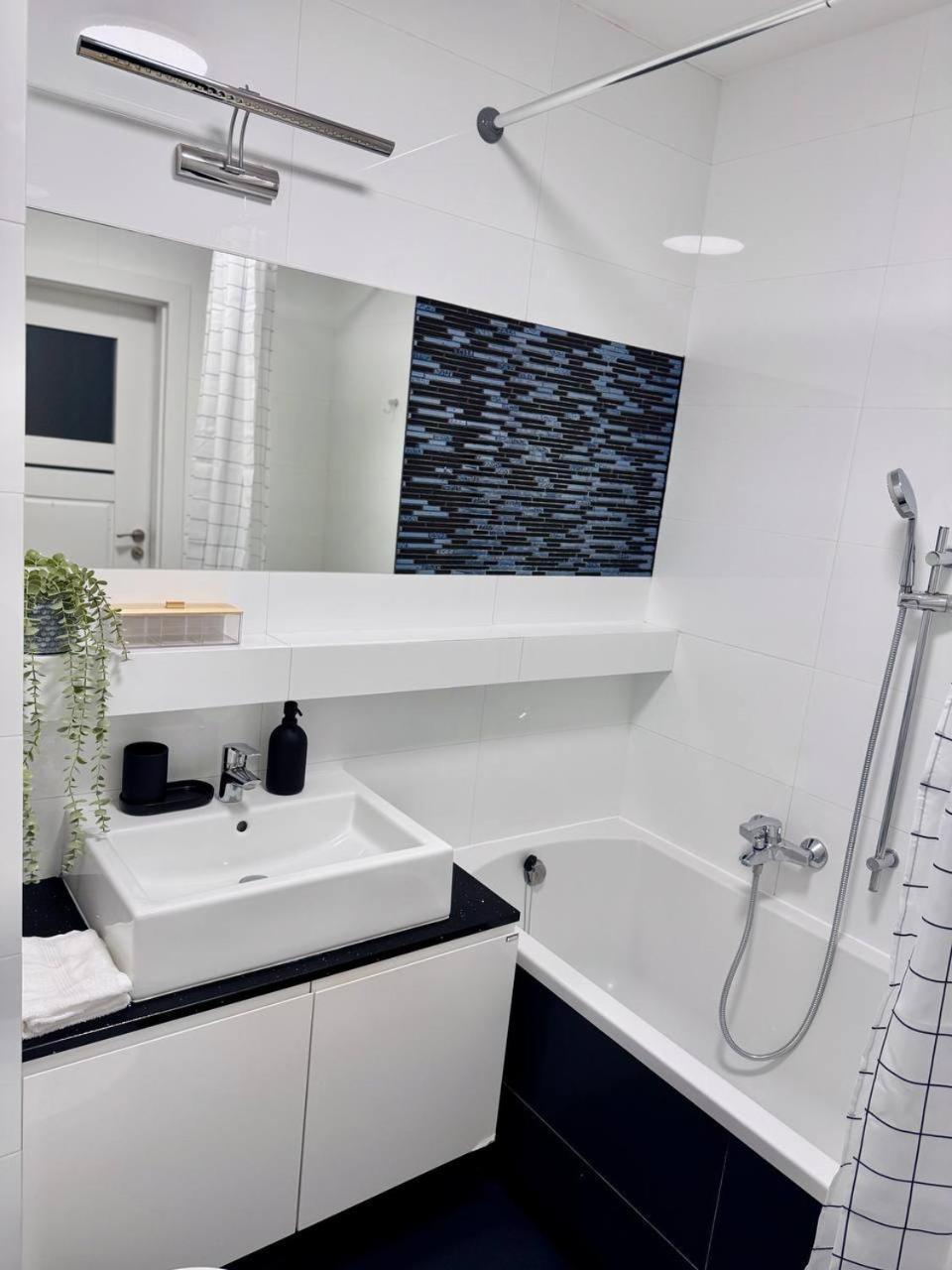 C- Home4u - With A View Close To Aquapark, Parking In Secured Area Apartament *