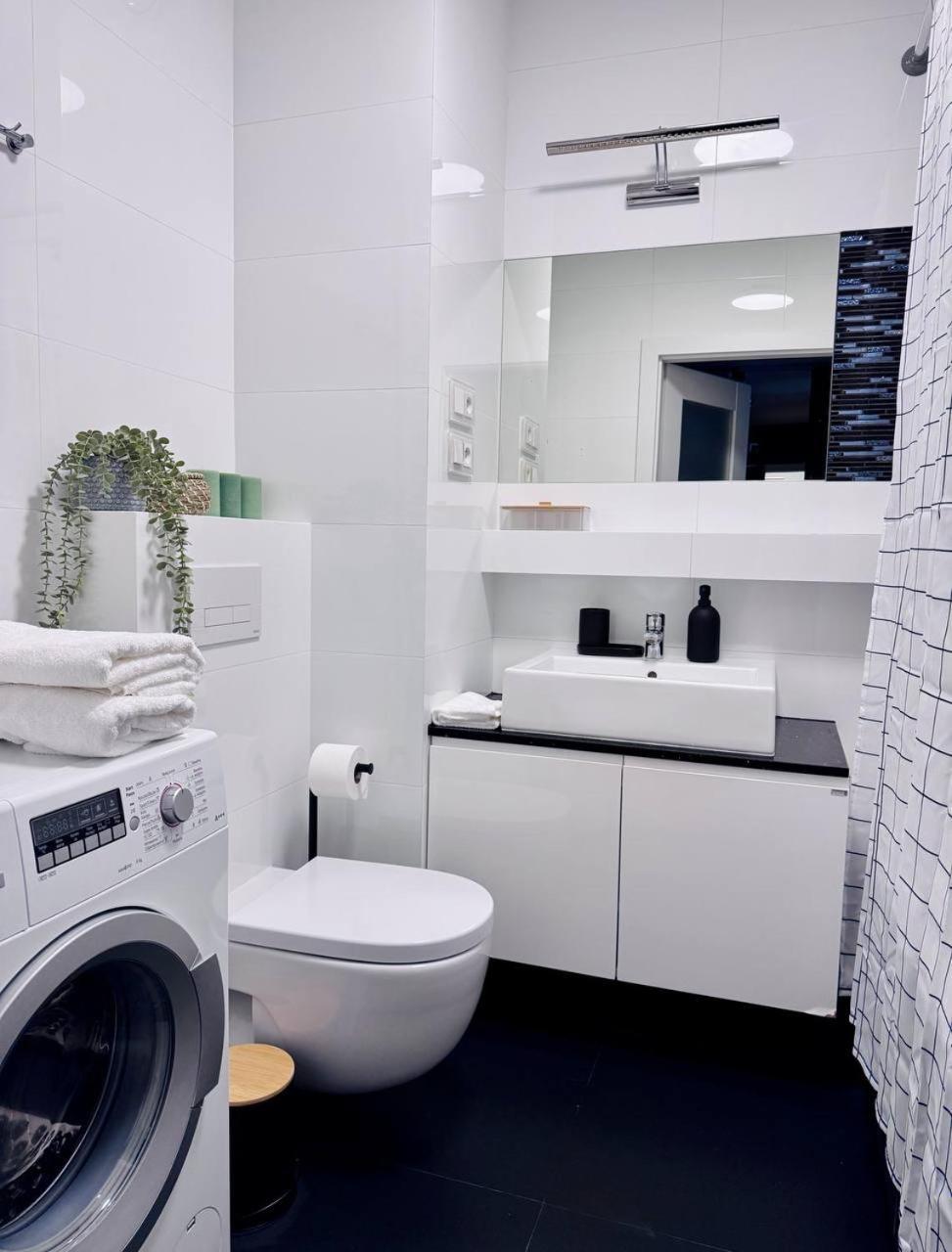 C- Home4u - With A View Close To Aquapark, Parking In Secured Area Apartament